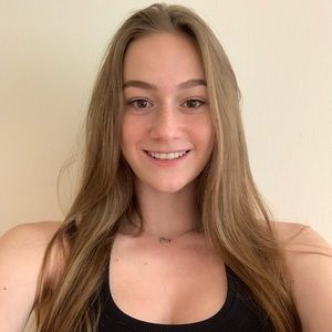 Meet your Posher, Ava